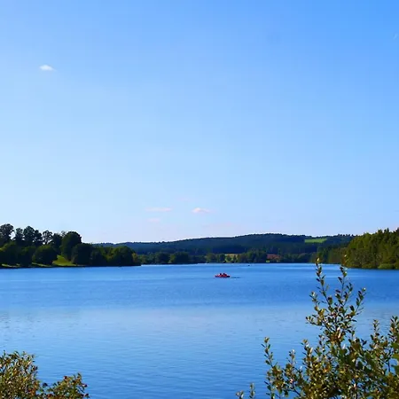 Trifft Moderne - Linde